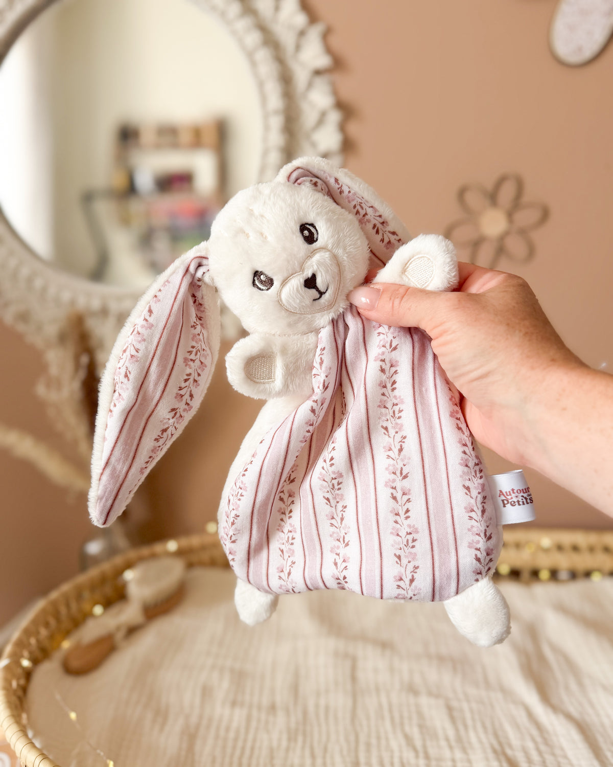 Doudou Lapin ecru  " En Stock "